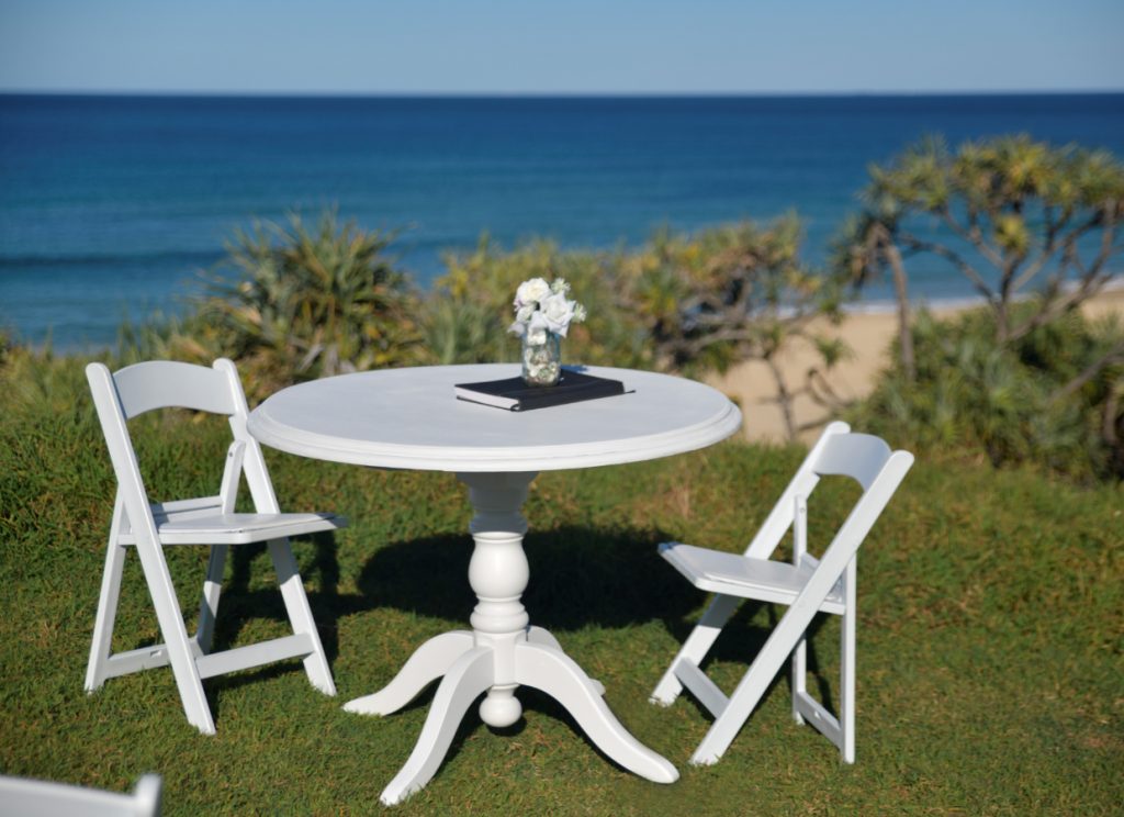 circular table