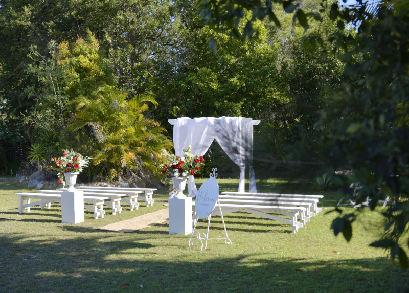 contact weddings at easyelopements for wedding benches in white for hire