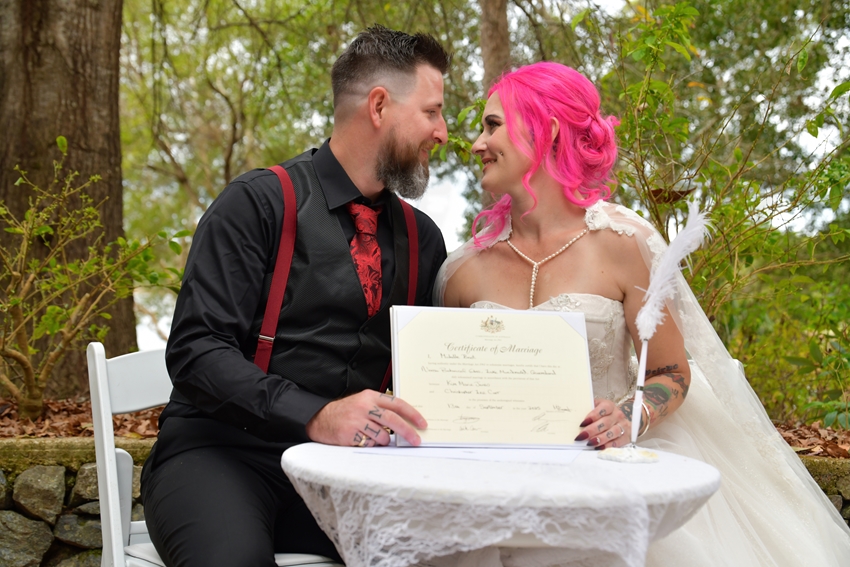 Noosa botanic gardens elopement beautiful day