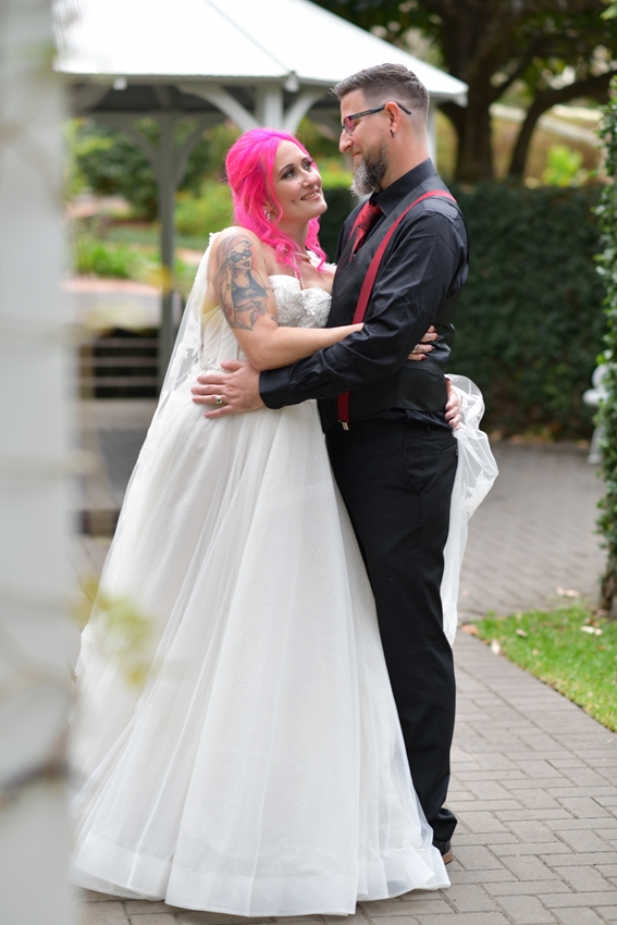 elopement at Noosa botanic gardens elopement  on a beautiful day